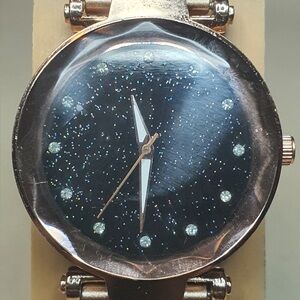 🦋10/$20🦋 Goldtone/Black Sparkle Rhinestone Stainless Steel Mesh Women's Watch